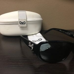 Dolce & Gabbana 3020B Sunglasses W/Case